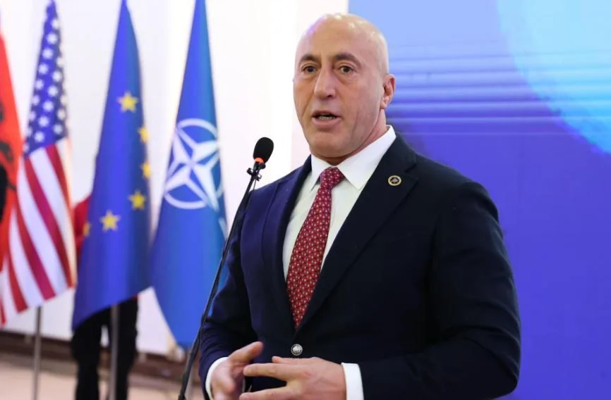 Харадинај го нападна военото минато на Курти и неговиот однос кон САД
