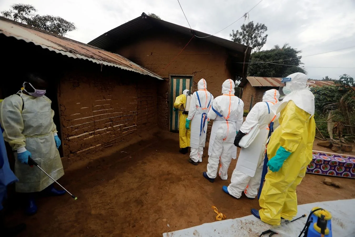 Ebola Congo health workers