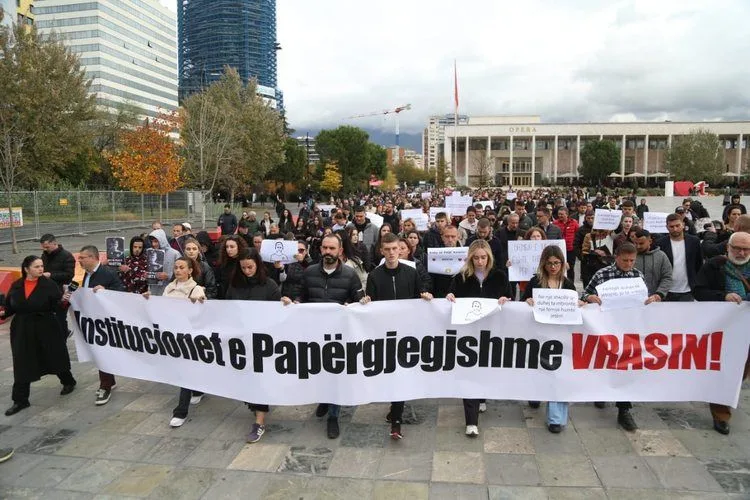 Ескалираат протестите во Албанија поради крајбрежните проекти поврзани со Кушнер