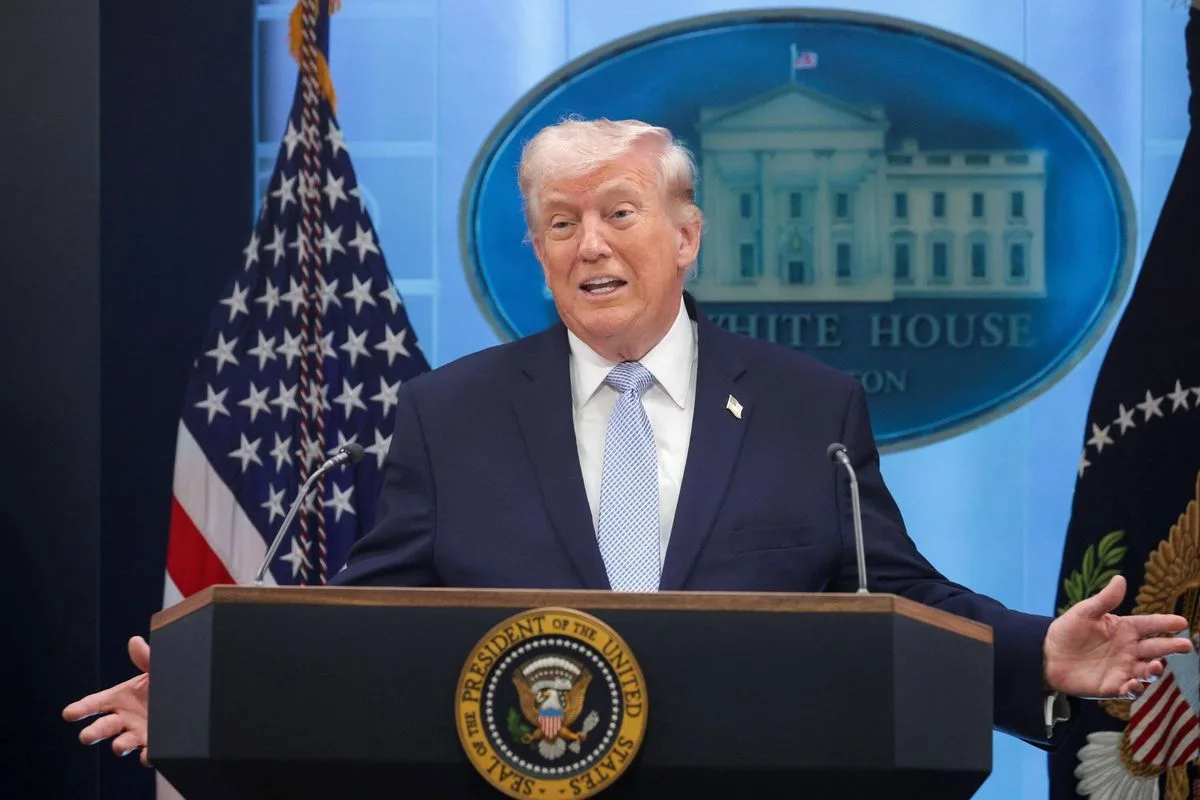 Трамп: Иран сака договор со САД во услови на воени тензии